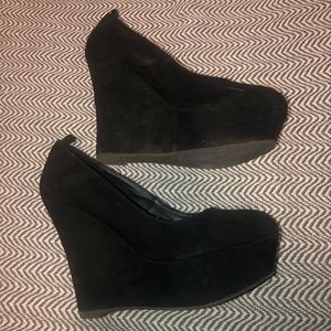 Madden Girl Wedges